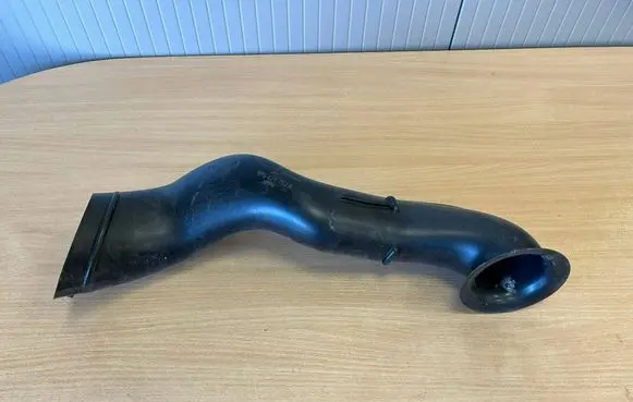 Porsche Cayenne (92A) Air intake duct part 7P5129752A