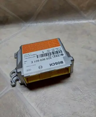 Volkswagen Phaeton Airbag control unit/module 3D0909601E 0285001733
