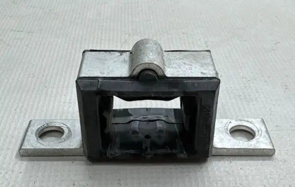 Tesla Model Y Radiator mount bracket 0225584B