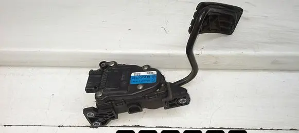 Renault Espace II Accelerator throttle pedal 8200007513