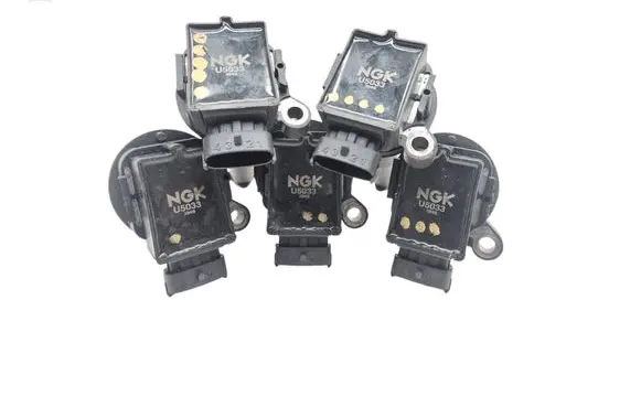 Volvo XC70 High voltage ignition coil U5033 NGK