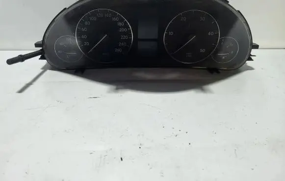 Mercedes-Benz C W203 Speedometer (instrument cluster) A2035404947 110080266005 008501