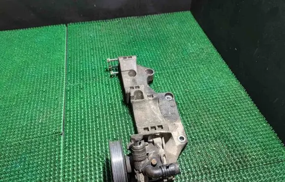 Volkswagen Golf IV Generator/alternator bracket 045903143C