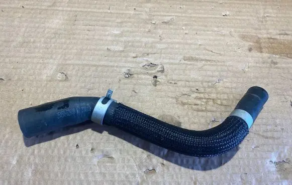 Hyundai Kona I Engine coolant pipe/hose 25450G2600