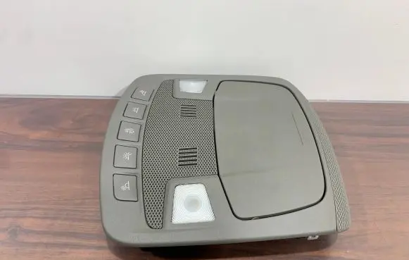 Ford F150 Front seat light P300931012HC 20181026B