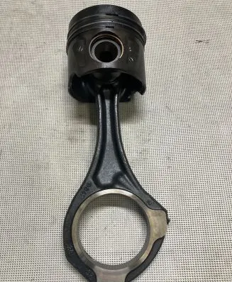 Mercedes-Benz GLE (W166 - C292) Piston with connecting rod 8370B