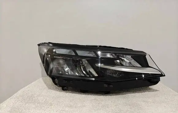 Volkswagen Transporter - Caravelle T7 Headlight/headlamp 7T2941036AE 1203408000100
