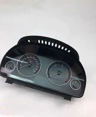 BMW 5 F10 F11 Speedometer (instrument cluster) 9249349