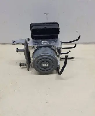 Mercedes-Benz C W205 ABS Pump 10091515673 10062533761 A2539011400