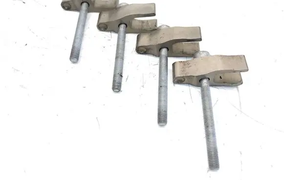 Mercedes-Benz C W205 Fuel Injector clamp holder A6540163400