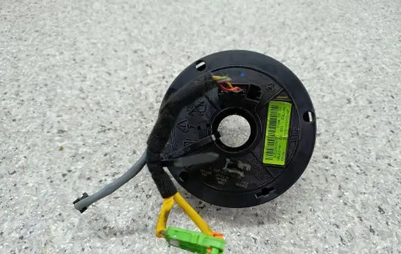 Mercedes-Benz B W245 Airbag slip ring squib (SRS ring) A1694641218