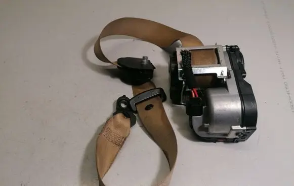 Mercedes-Benz GL X164 Front seatbelt