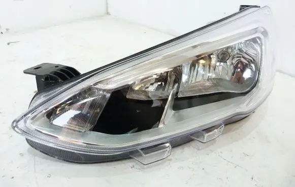 Ford Focus Headlight/headlamp