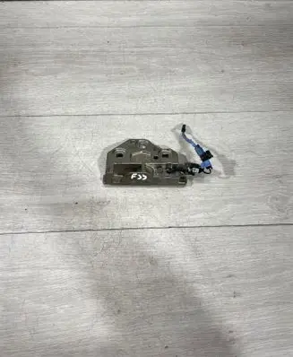 BMW 4 F32 F33 Convertible roof lock/latch 7290347