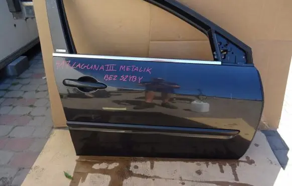 Renault Laguna III Front door