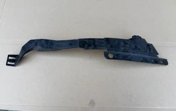 Opel Astra J Headlight/headlamp mounting bracket 13287640 13287642