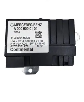 Mercedes-Benz A W176 Fuel pump relay A0009000104