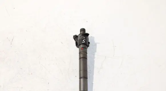 Volvo V60 Fuel injector 31272690