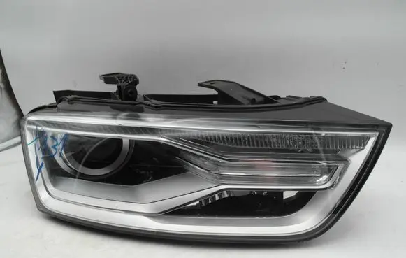 Audi Q3 8U Headlight/headlamp 8U0941006C 101400048936