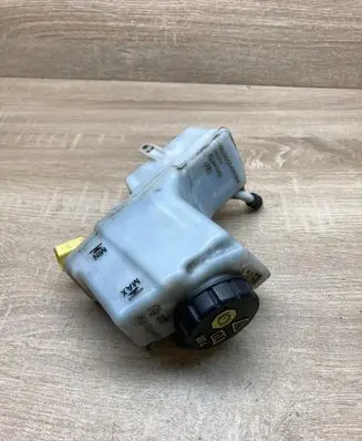 Seat Ateca Brake fluid reservoir 5Q2611301H 03350891801