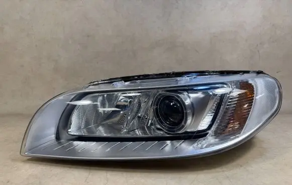 Volvo S80 Headlight/headlamp 31420013