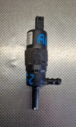 Audi A6 S6 C6 4F Windscreen/windshield washer pump 3B7955681