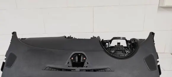 Opel Astra J Dashboard 13301067 141627