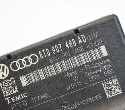 Audi A4 S4 B8 8K Gateway control module 8T0907468AD