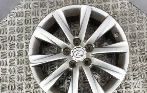 Lexus IS III XE30 R17 alloy rim 