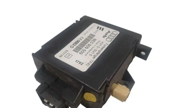 Audi A4 S4 B7 8E 8H Auxiliary heating control unit/module 8E0909509
