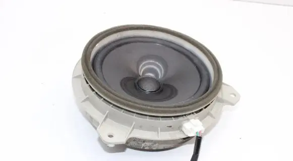 Lexus CT 200H Rear door speaker 8616076060
