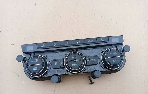 Volkswagen Golf VII Climate control unit 5G0907044AP