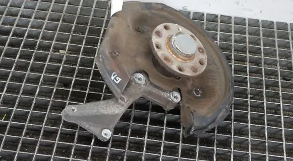 Volkswagen Sharan Rear wheel hub