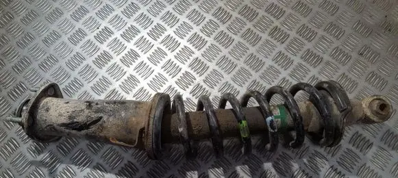 Lexus IS 220D-250-350 Rear coil spring