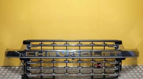 Chevrolet Silverado Front bumper upper radiator grill 84364563 SILVERADO25003500 1937