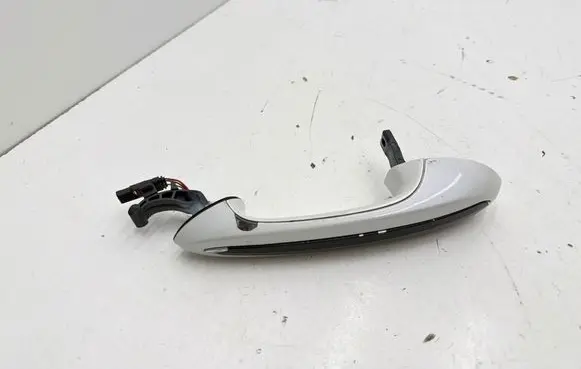 BMW 5 G30 G31 G38 Front door exterior handle 7443070