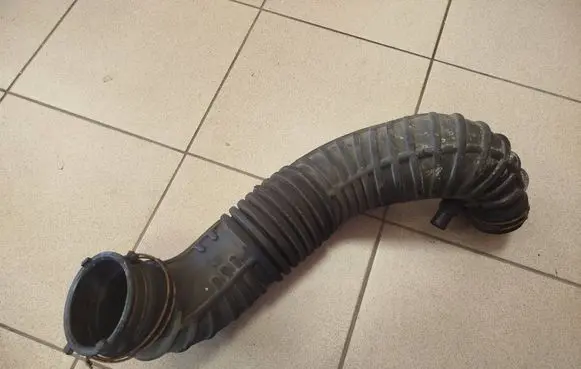 KIA Sportage Turbo air intake inlet pipe/hose 281382S000