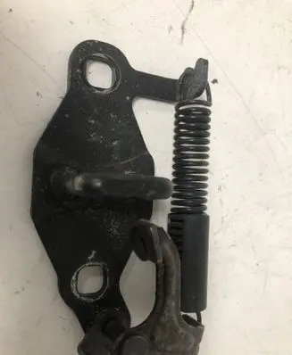Mazda 6 Loading door lock loop/hook striker 7K06