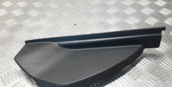 Mercedes-Benz GLE (W166 - C292) Dashboard side end trim A1666800407
