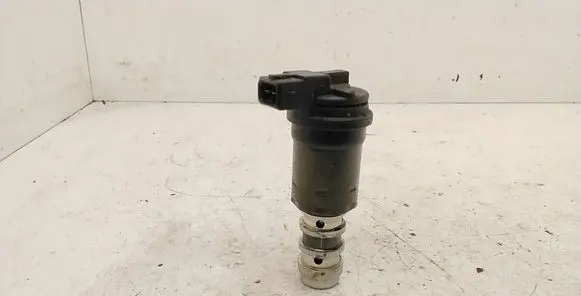 BMW 3 E90 E91 Camshaft vanos timing valve 1707323