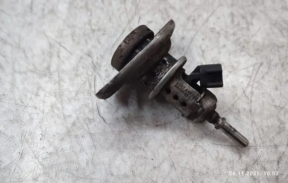 Opel Insignia B AdBlue injector 55501991