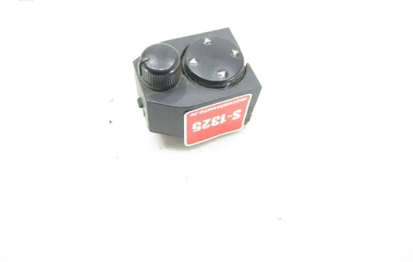 Audi A4 S4 B5 8D Wing mirror switch 8D0959565A 03240034