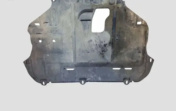 Ford Focus C-MAX Engine splash shield/under tray