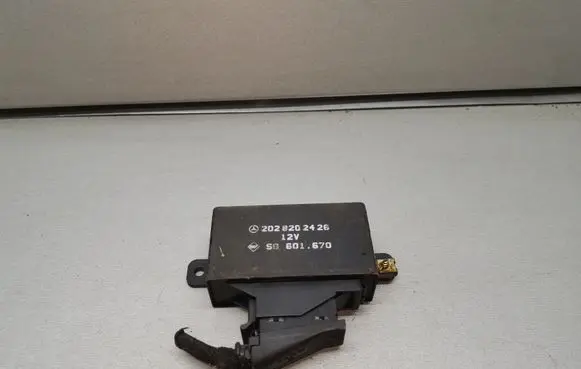 Mercedes-Benz C W202 Other control units/modules 2028202426
