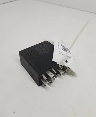 Audi A6 S6 C5 4B Other relay 4B0919471A 5KG00656805 393