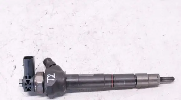 Skoda Superb B6 (3T) Fuel injector 03L130277Q 0445110647