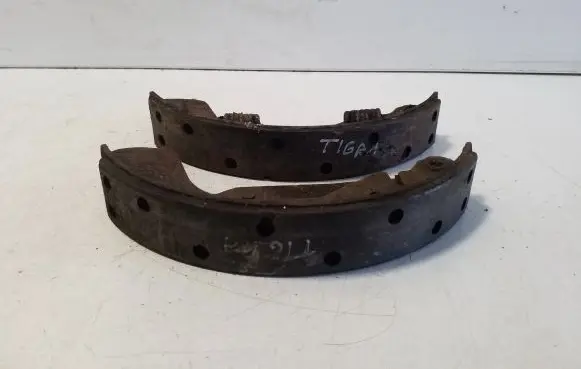 Opel Tigra A Handbrake/parking brake pads 
