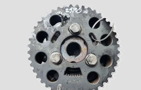 Volkswagen Golf VI Camshaft pulley/ VANOS 03L109111 03L109239A