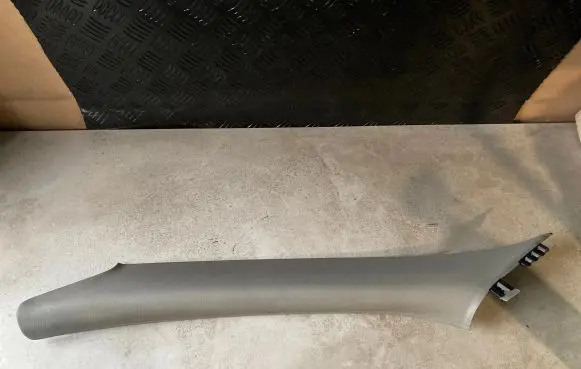 Volvo XC70 (A) pillar trim