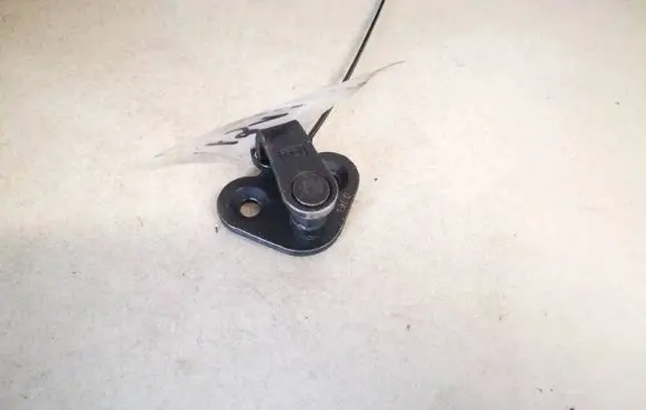 Citroen Xsara Picasso Rear door lock loop/hook striker 